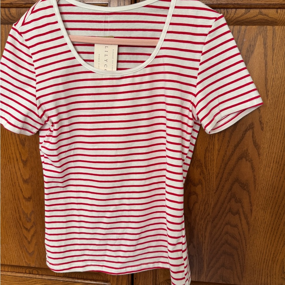 Red & White Striped Scoop Neck Short Sleeve Tee